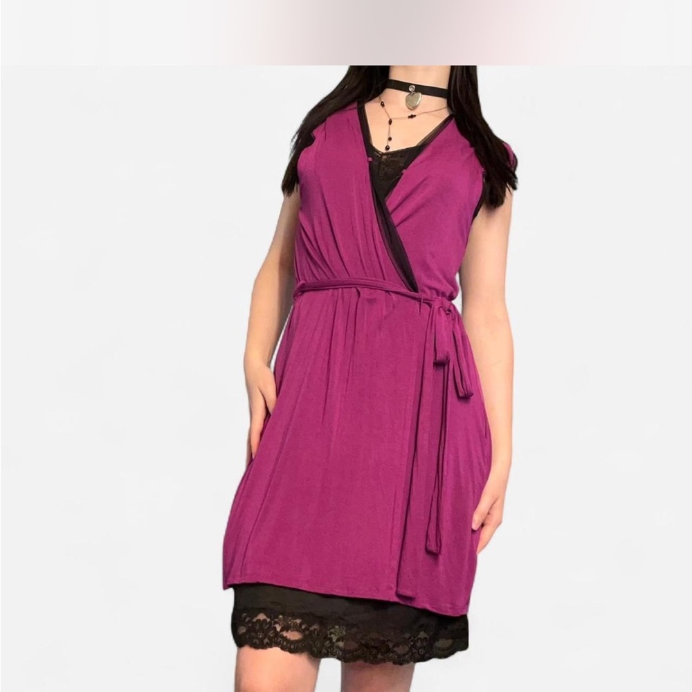 Vintage BETSEY JOHNSON purple  and black Robe size LARGE like new !!!! 🪻🪻🪻🪻 - Picture 4 of 14